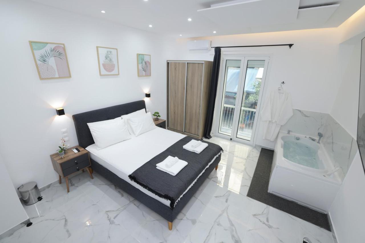 Apollo 2 Bd Jacuzzi Suite Athena Bagian luar foto