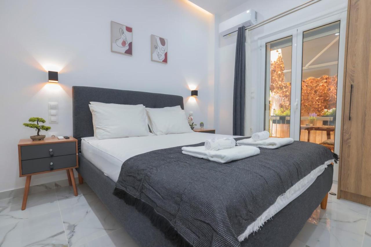 Apollo 2 Bd Jacuzzi Suite Athena Bagian luar foto
