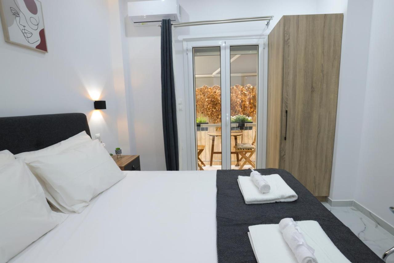 Apollo 2 Bd Jacuzzi Suite Athena Bagian luar foto